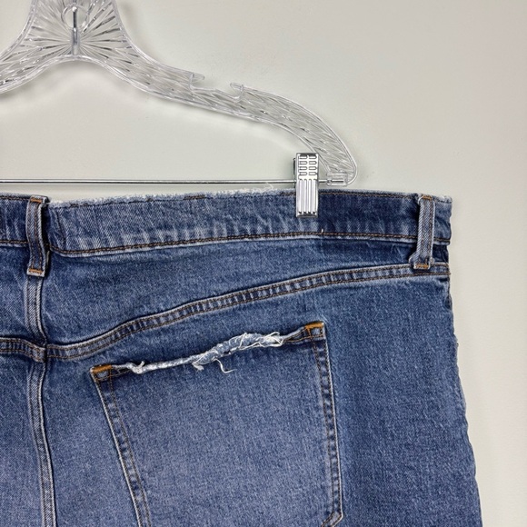 Abercrombie The Mom Short High Rise - Picture 9 of 10